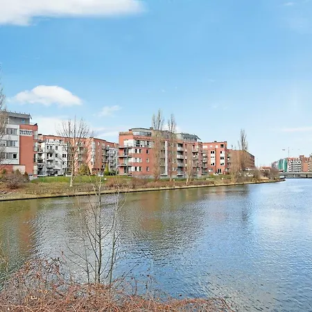 Lastadia River Side